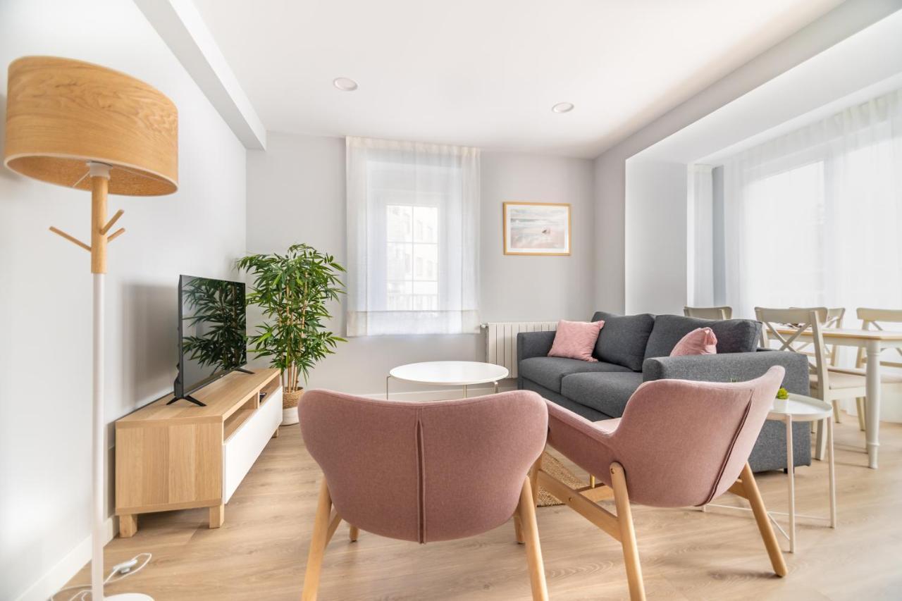 Villa Marta - Apartamentos Centricos Junto Al Mar Кастро-Урдиалес Экстерьер фото