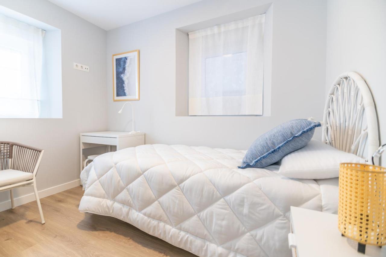 Villa Marta - Apartamentos Centricos Junto Al Mar Кастро-Урдиалес Экстерьер фото